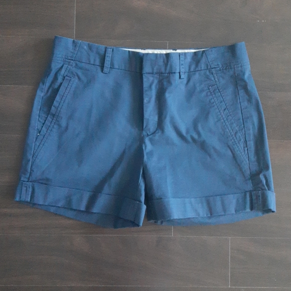 SOLD - Vince Rolled Shorts (Navy) - NWT - Picture 3 of 5